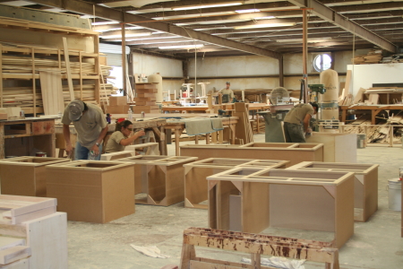 working1.jpg (32996 bytes)